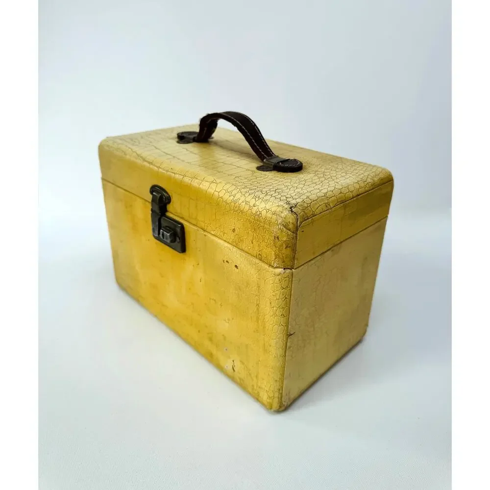 Vintage Cream Faux Alligator Vanity Train Case 1930s 1940s